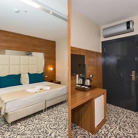 Business Life Gunesli Hotel 3*