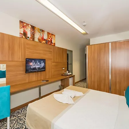 Hotel Business Life Gunesli