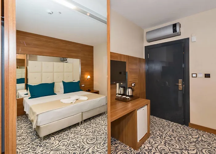 Business Life Gunesli Hotel 3*